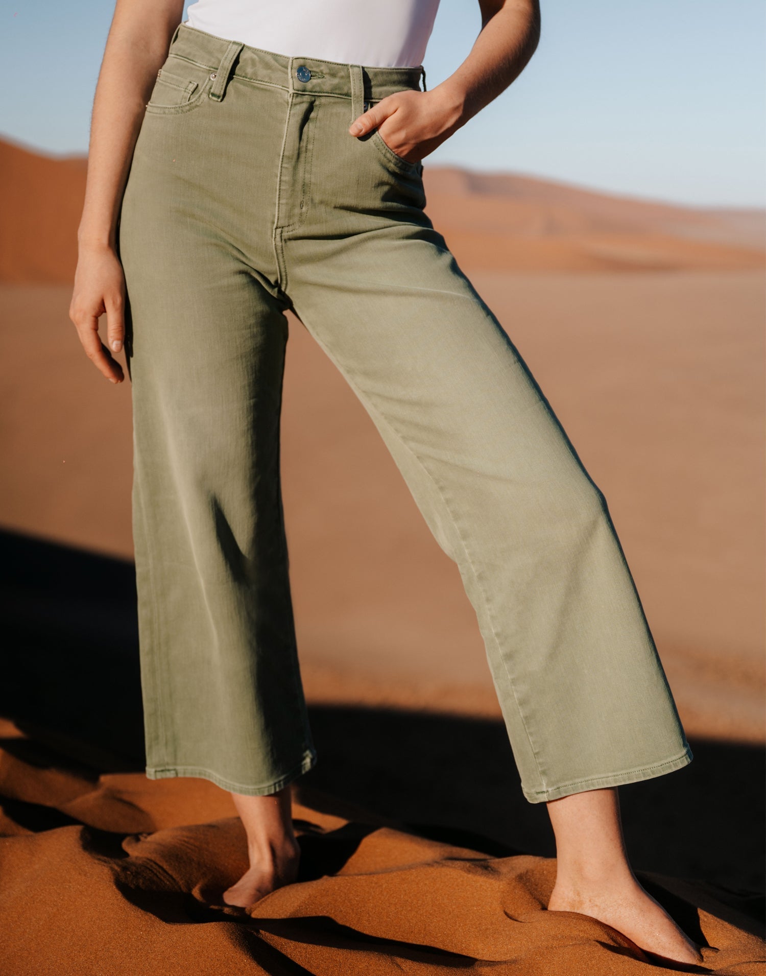 LILY WIDE LEG JEANS / BEACH GRASS