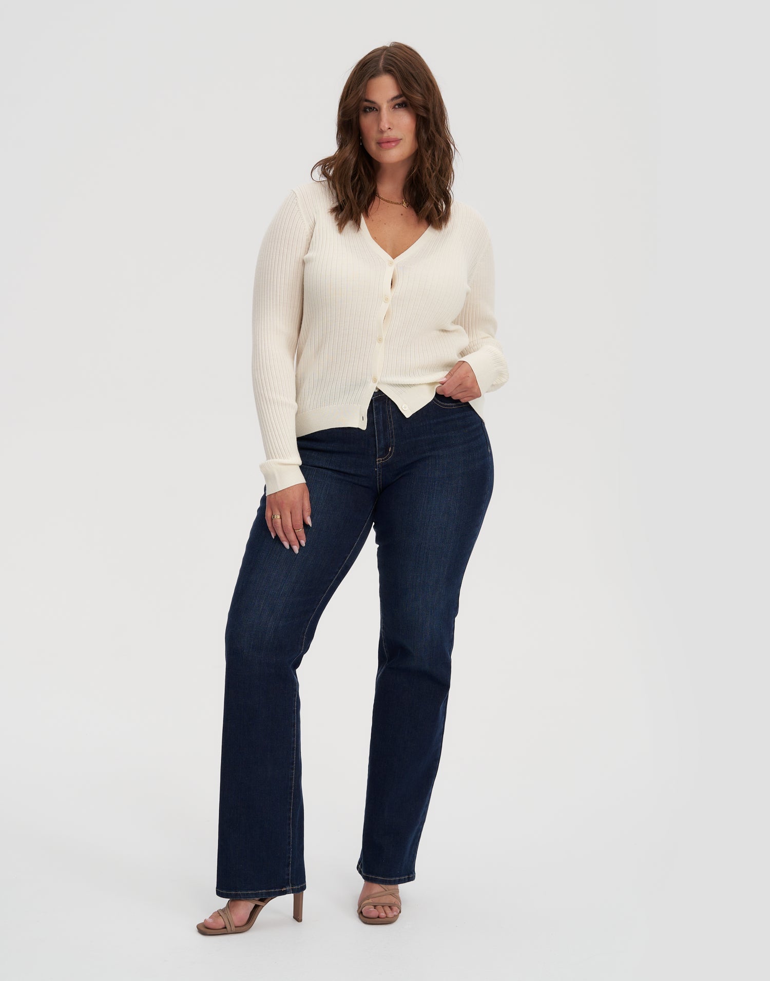 jean indigo fonce coupe droite