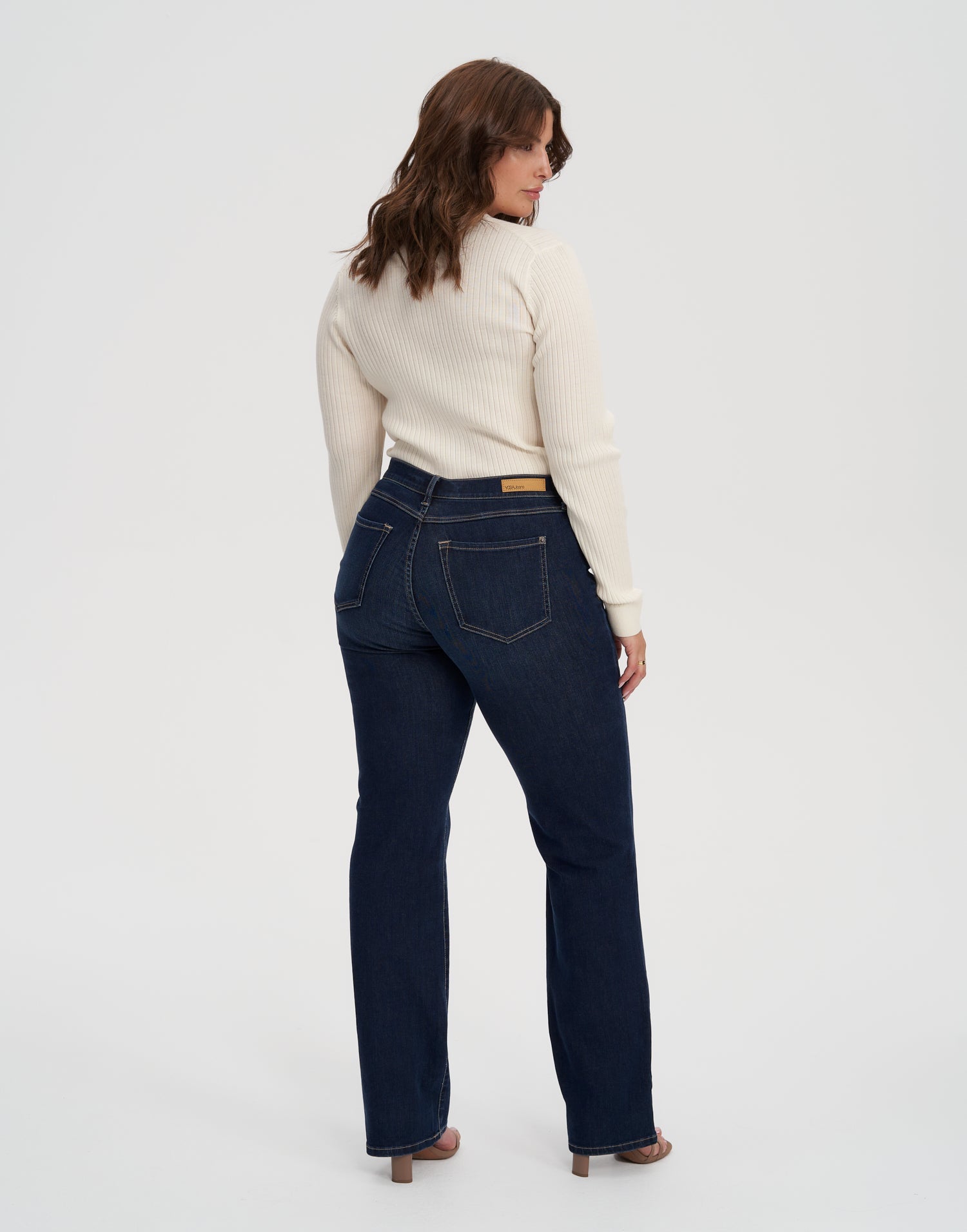 jean indigo fonce coupe droite