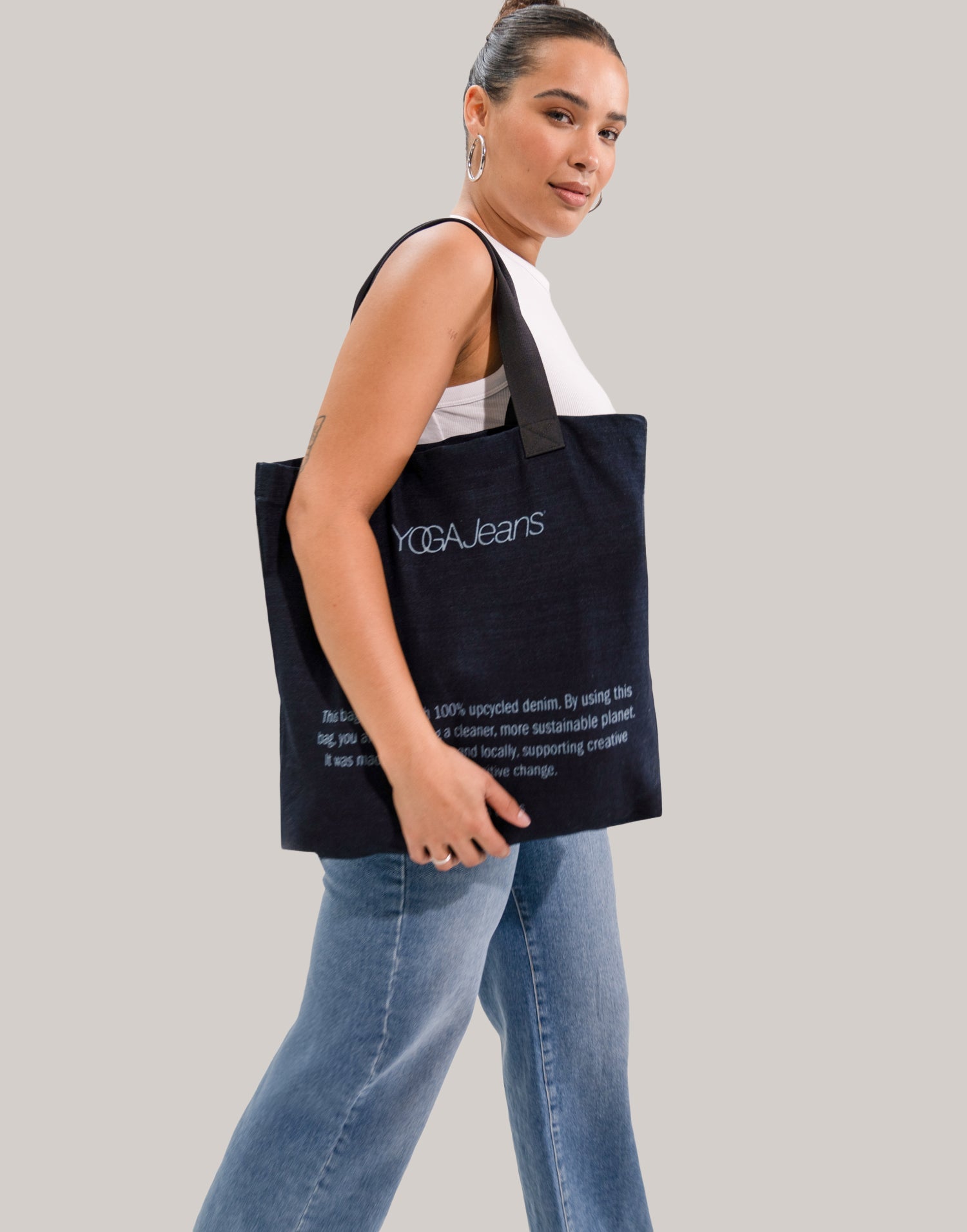 SAC FOURRE-TOUT EN DENIM «UPCYCLED»