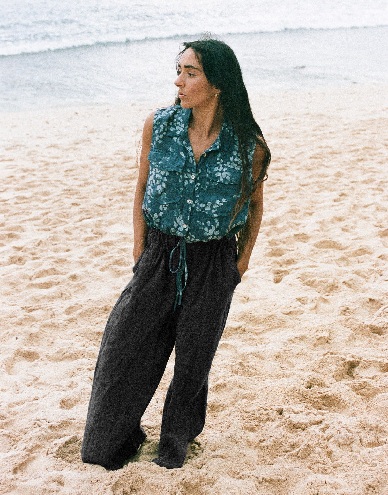 KAMILLA CROPPED WIDE LEG TROUSERS / BLACK