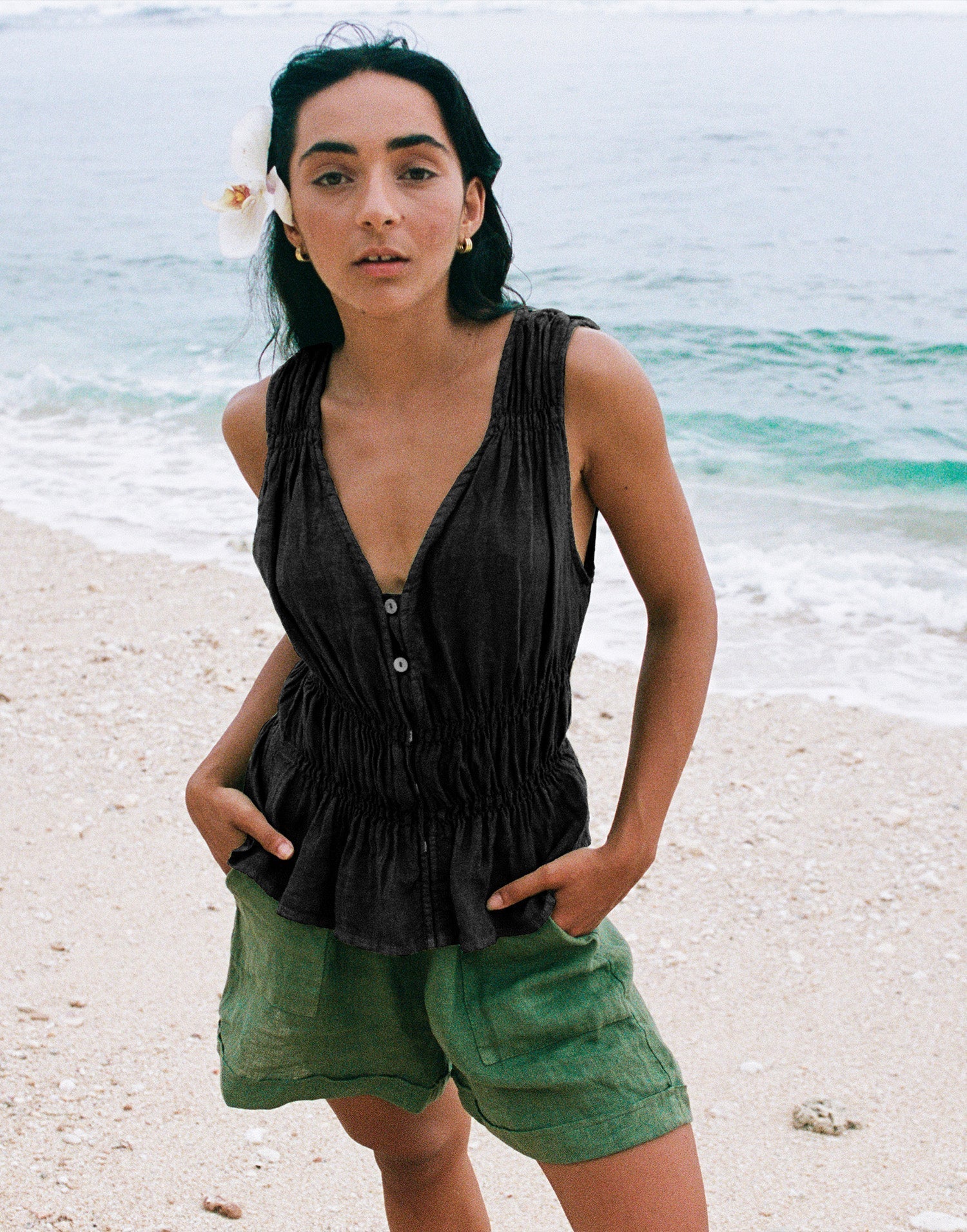 ELOISE V-NECK LINEN TANK TOP / BLACK